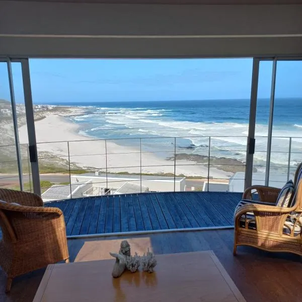 Swept Away B&B - No-Loadshedding, hotel u gradu 'Yzerfontein'