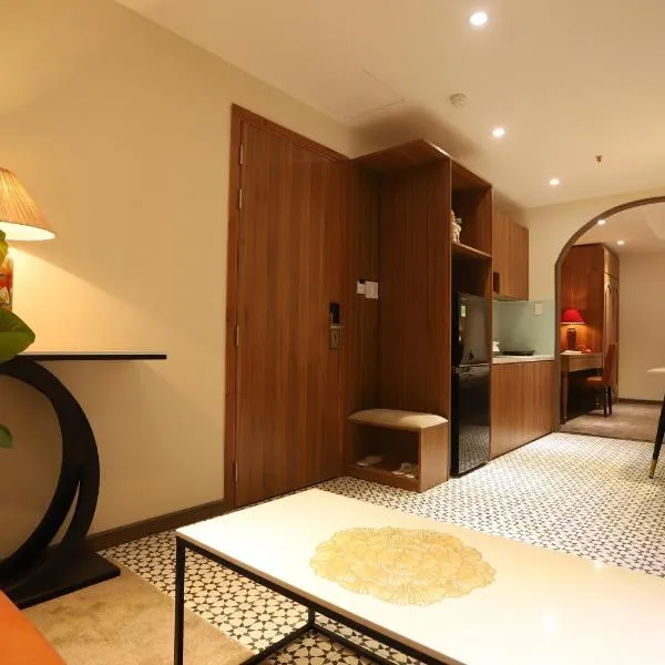 Lanura Apartments and Hotel, hotel in Ho Chi Minh City