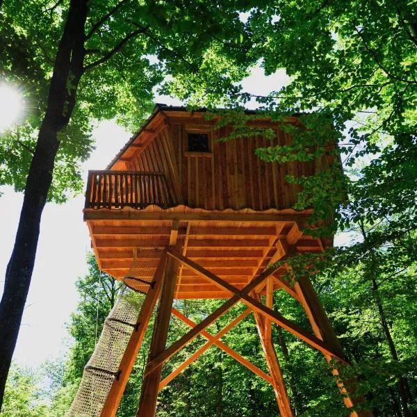 Les Cabanes de Fontfroide, hotel en Saint-Bonnet-de-Valclérieux