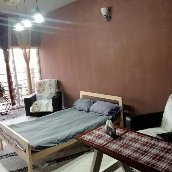 Hostel Praga, hotel u gradu 'Tridtsatʼ Let Kazakhstana'