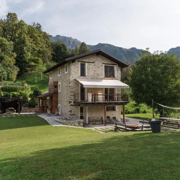 Maso Zambo Resort - Adults only -2 Rooms, Spa & Restaurant sopra il lago di Como, hotel v destinaci Cassina Valsassina