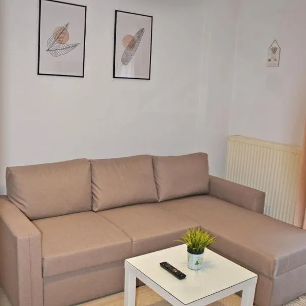 Center River Apartment, hotel a Florina