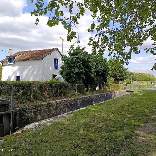 Maison Éclusière proche de Beauval, khách sạn ở Noyers-sur-Cher