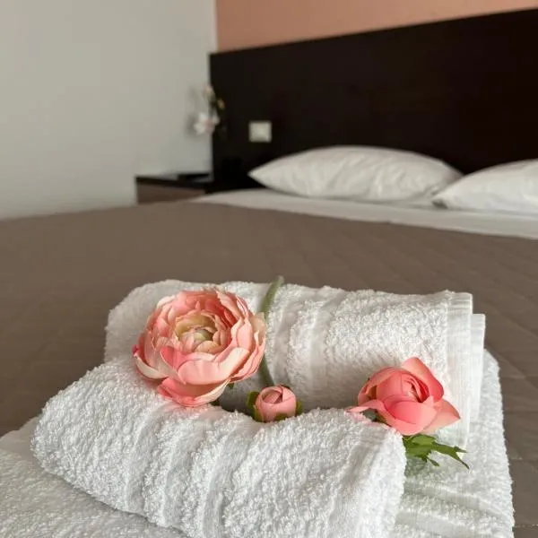 Bed & Breakfast La Rondinella, hotel v destinaci Cerasolo