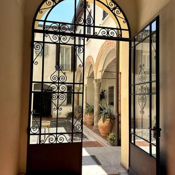 Casa Petrucci 2 centro storico, hotel en Forlì