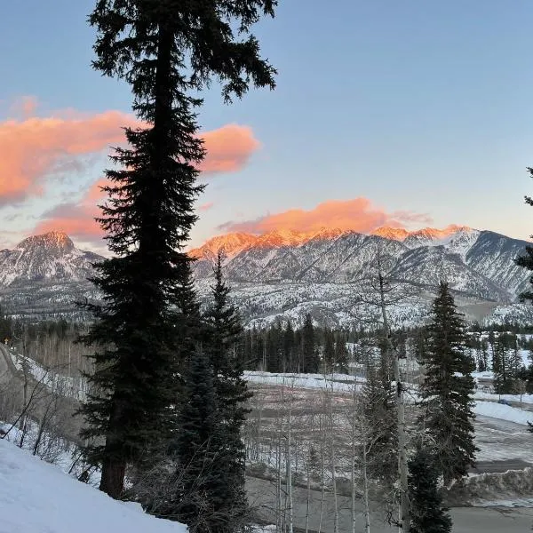 Purgatory Resort Ski In Ski Out, hotel v destinaci Durango