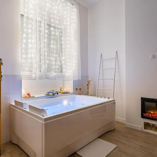 Suite Évasion Céleste à Saint-Étienne, hôtel à Saint-Étienne
