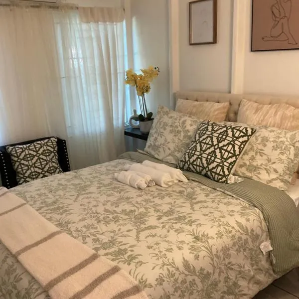 Travelers Oasis, hotel em Portmore