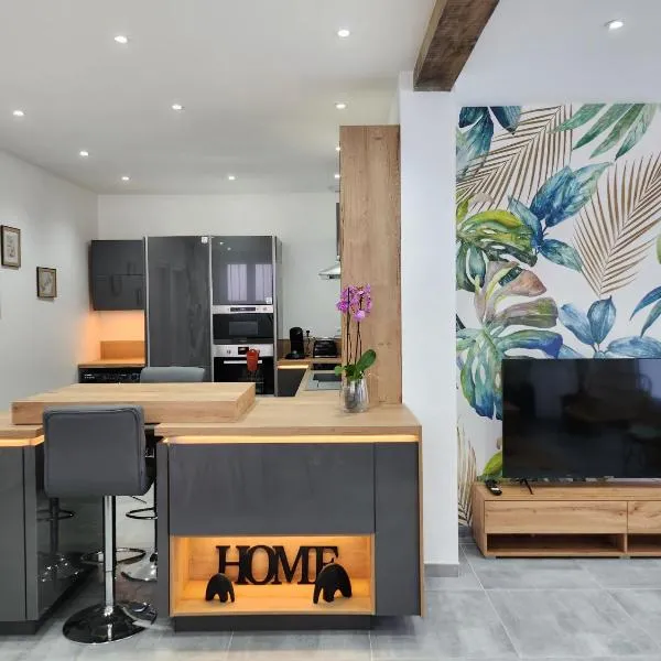Illiers Combray - La Madeleine, hotel din Illiers