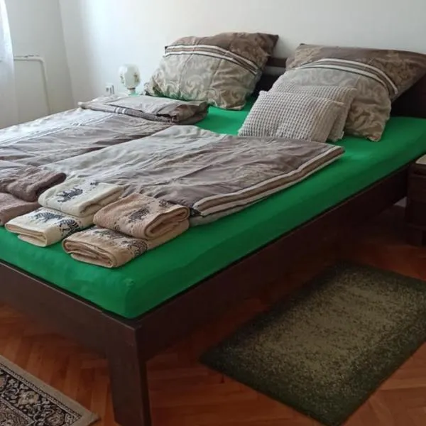 Rimavská Sobota में, होटल príjemné bývanie, v tichej lokalite, výťah