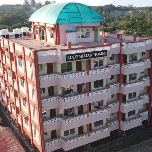 MAXIMILIAN HOMES, hotel in Takaungu