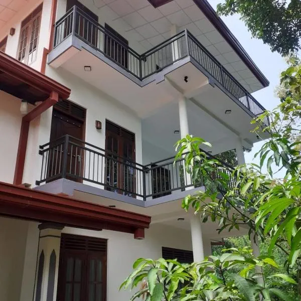 VILLA GREEN VILLAGE, hotel in Kamburugamuwa