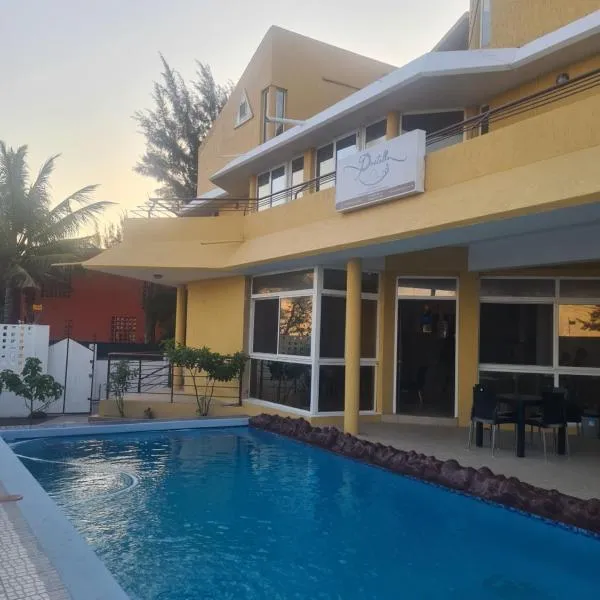 Pastello guest house, hotel in Praia de Macaneta