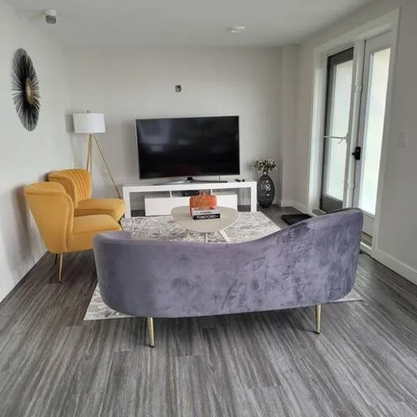 Luxury One bedroom, hotel v destinaci Winnipeg