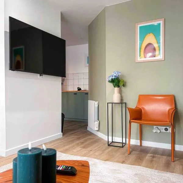 La Vie est Belle à Montreuil Wi-Fi & Métro 9 Parking gratuit, hotel in Montreuil