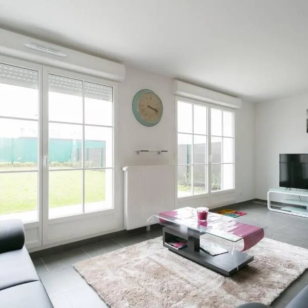 Big House 2 minutes from Disneyland Paris – hotel w mieście Serris