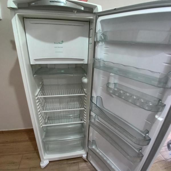 FLAT 2 COM AR CONDICIONADO E VARANDA- Avenida Hospedagem - Foto 4