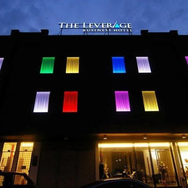 Viesnīca The Leverage Business Hotel - Bandar Baru Mergong pilsētā Alorsetara