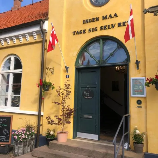 Cafebrumman, hotel v destinaci Neksø