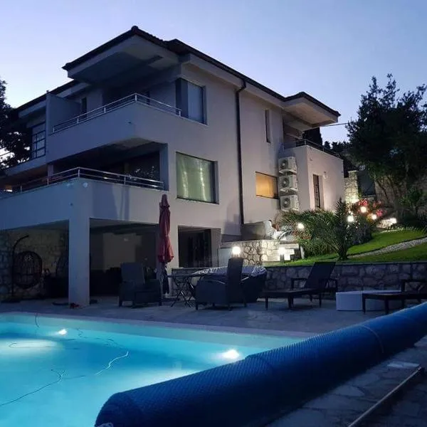 La Casa de Ines – hotel w Novim Vinodolskim