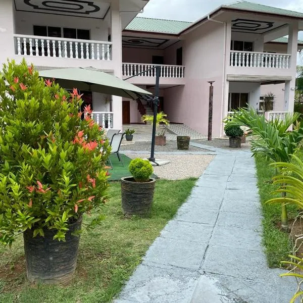 Mokara Holiday Apartment, hotel v destinaci Mahé
