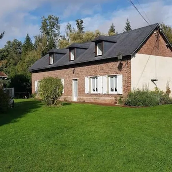 Maison 8-10 personnes, hotel v destinaci Vrocourt