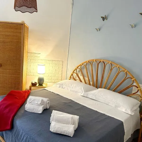 L' APPARTAMENTO sul MARE, hotel v destinácii Agnone Bagni