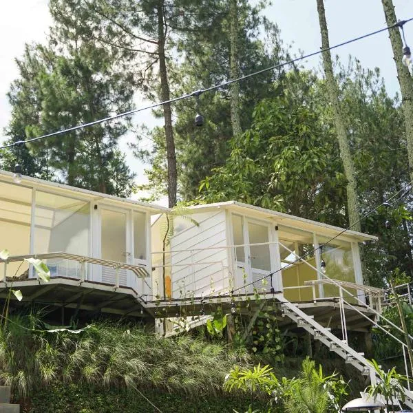 반둥에 위치한 호텔 Over Easy Glamping Site