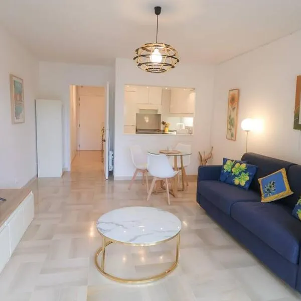 Saint Jean Cap Ferrat grand Studio avec terrasse, hotel in Saint-Jean-Cap-Ferrat