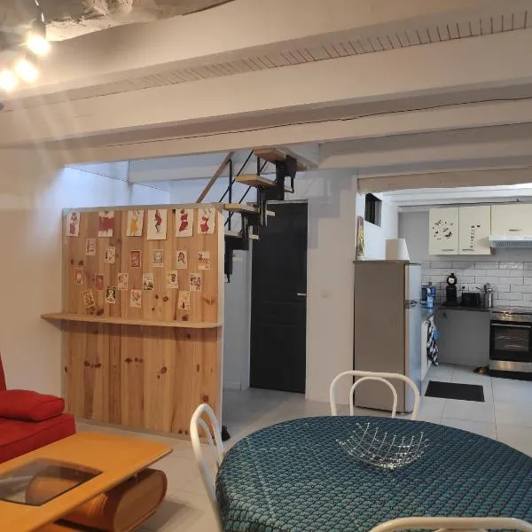 Maison 4 personnes, hotel v destinaci Caillac