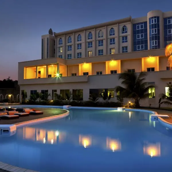 Viesnīca Azalaï Hôtel Cotonou pilsētā Kotonu