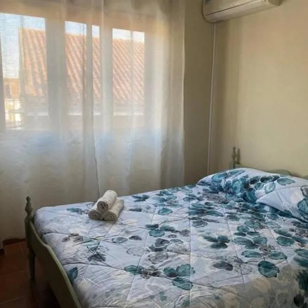 Caminho da Vila moradia., hotel em Escalos de Cima