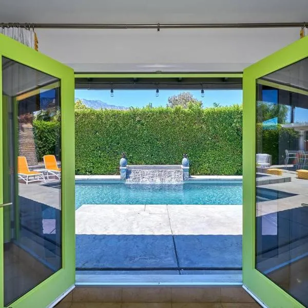 Pineapple Splash! Complete Privacy! Salt Pool!, hotell sihtkohas Palm Springs