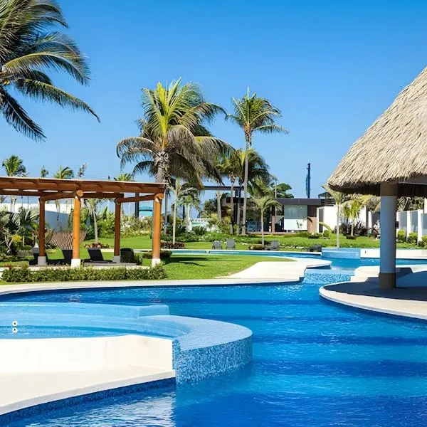 Acapulco diamante, club de playa privado, canchas pádel para 8 huéspedes, hotel en Acapulco