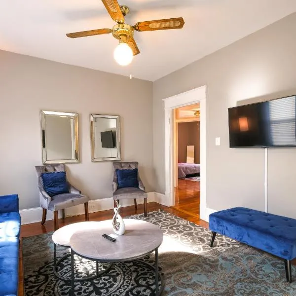 Cozy Roanoke Vacation Rental 2 Mi to Downtown!, khách sạn ở Roanoke
