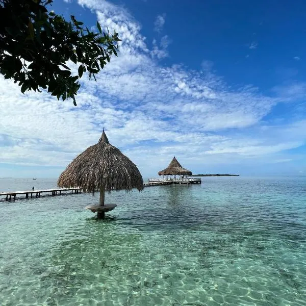 Tintipan Hotel, hotel in Isla Mucura