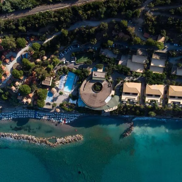 Villaggio La Marée, hotel v destinaci Pisciotta