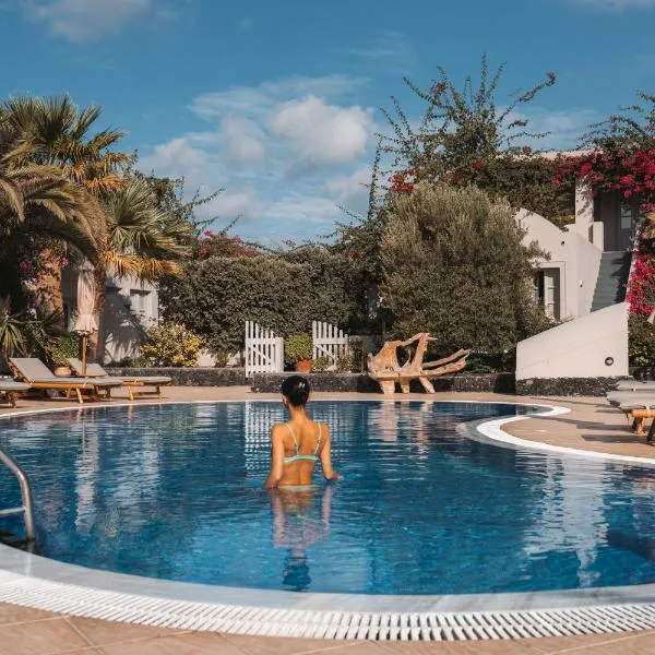 Marillia Village, hotel v destinaci Perivolos