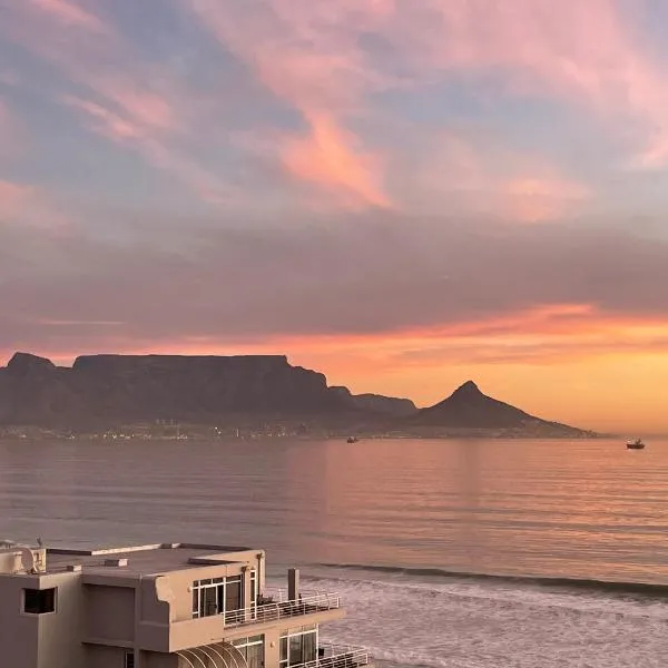 Ocean View B1001, Blouberg, hotel di Bloubergstrand