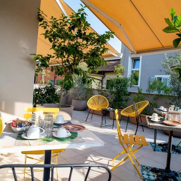 B&B Fontanella 32, hotel Porto SantʼElpidióban