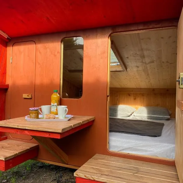 Camping la Faloise, hotel v destinaci Angicourt