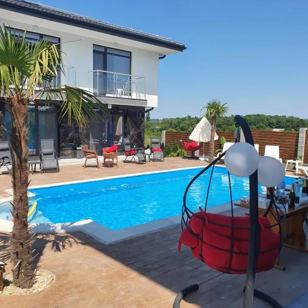Captain Niko Apartments, hotel in Burgas City
