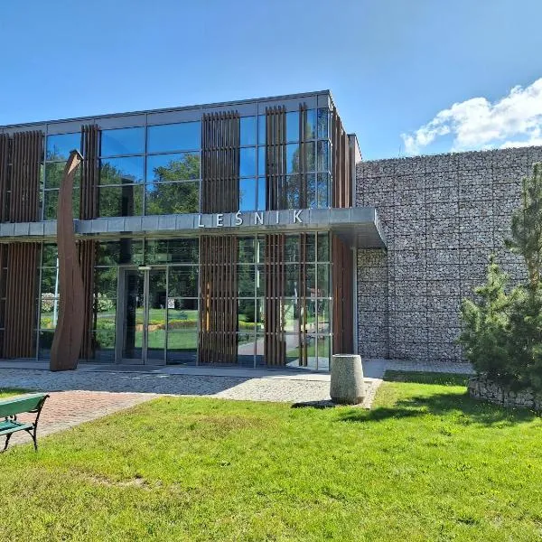 Ośrodek Szkoleniowo-Wypoczynkowy "Leśnik", hotel v destinaci Ustka