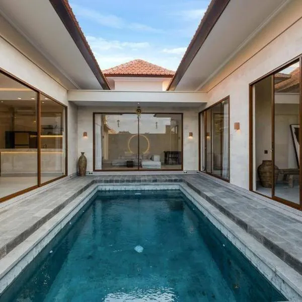 The R Villa Talang, brandnew, near beach, Sunset, hotel v destinaci Tanah Lot