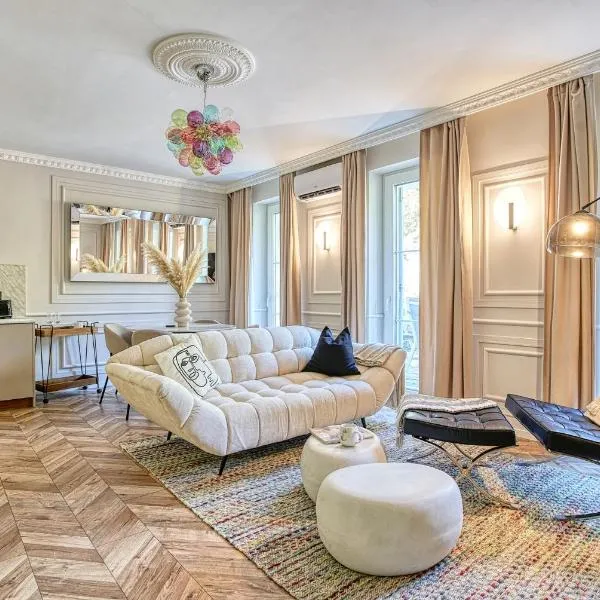 The Doors Luxury Apartment, hotelli kohteessa Mosonmagyaróvár