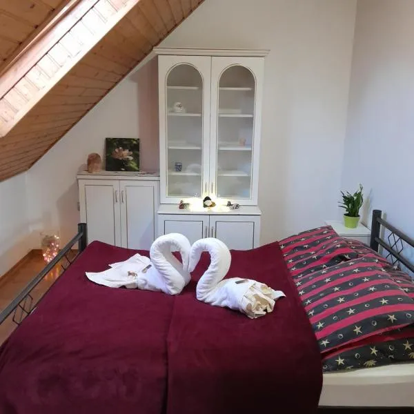 Béke Apartman, hotel v destinaci Fonyód