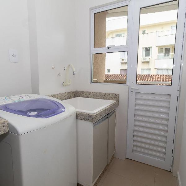 449 - Lindo Apartamento de 3 dormitórios á 100m da praia de Bombas - Foto 3