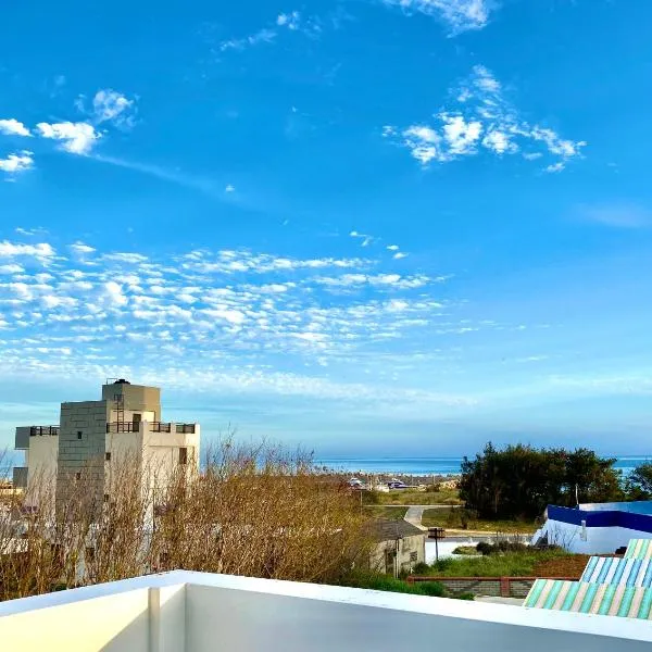 澎湖北吉光背包客民宿 Bayhouse Hostel Penghu, hotel in Magong