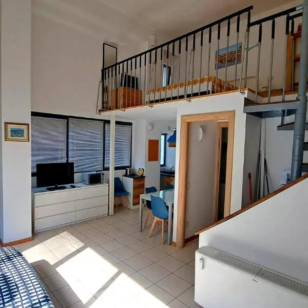 Gemme Fiorentine Apartments in front of the train station 5 minutes from the centre Free parking – hotel we Florencji