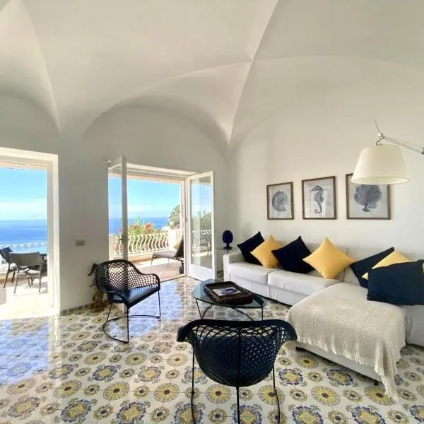 Villa La Panoramica Sea View, hotel in Capri